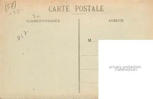 Metz_Moselle Le foule massee devant la Statue du Marechal Nay attend larrivee des Troupes Francaises Metz_Moselle