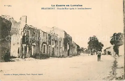 Beaumont_Ardeche La Guerre 1914 Grande Rue apres le bombardement Beaumont Ardeche