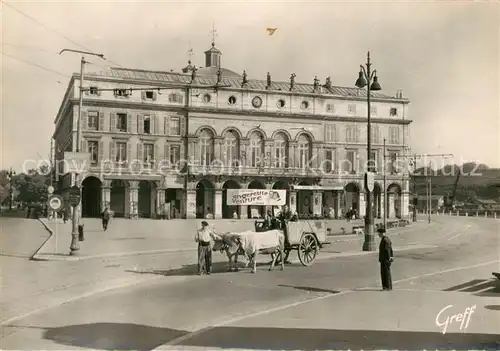 Bayonne_Pyrenees_Atlantiques Attelage basque sur la place du Theatre Bayonne_Pyrenees
