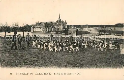 Chantilly_Oise Chateau Sortie de la Meute 