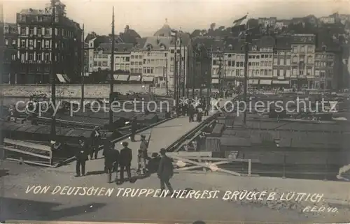 Luettich von deutschen Truppen hergestellte Bruecke Luettich