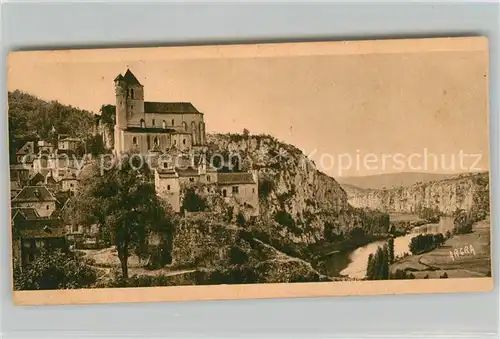 Saint Cirq Lapopie Panorama Vallee du Lot Eglise Saint Cirq Lapopie