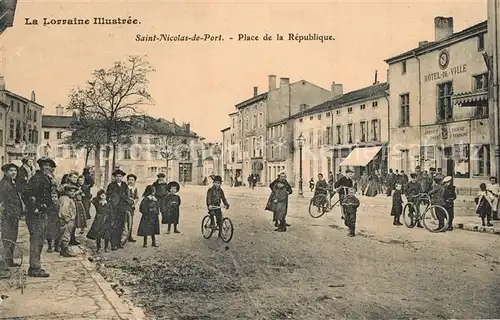 Saint_Nicolas_du_Port Place de la Republique Saint_Nicolas_du_Port