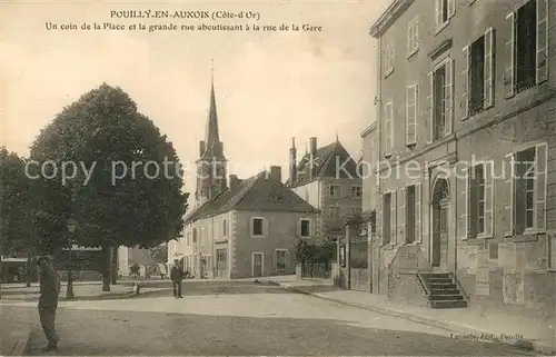 Pouilly en Auxois Un coin de la Place et la grande rue aboutissant a la rue de la Gare Pouilly en Auxois