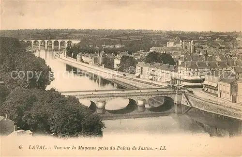 Laval_Mayenne Vue sur la Mayenne prise du Palais de Justice Laval Mayenne