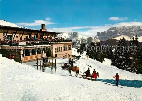 Seiser_Alm_Dolomiten Seilbahn Bergstation Pferdeschlitten  