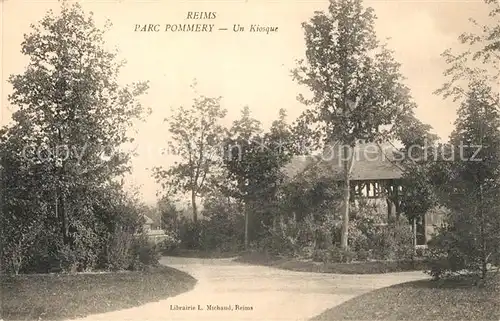 Reims_Champagne_Ardenne Parc Pommery Un Kiosque Reims_Champagne_Ardenne