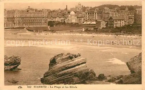 Biarritz_Pyrenees_Atlantiques La Plage et les Hotels Biarritz_Pyrenees