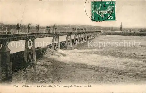 Vichy_Allier La Passerelle Champ de Courses Vichy Allier