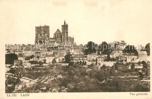 Laon_Aisne Vue generale et la Cathedrale Laon_Aisne