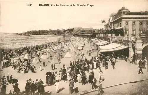 Biarritz_Pyrenees_Atlantiques Casino et la grande plage Biarritz_Pyrenees