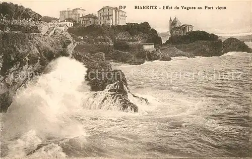 Biarritz_Pyrenees_Atlantiques Effet de vagues au port vieux Brandung Biarritz_Pyrenees