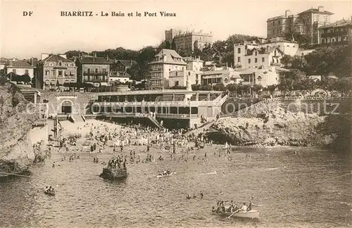 Biarritz_Pyrenees_Atlantiques Le bain et le port vieux Plage Biarritz_Pyrenees