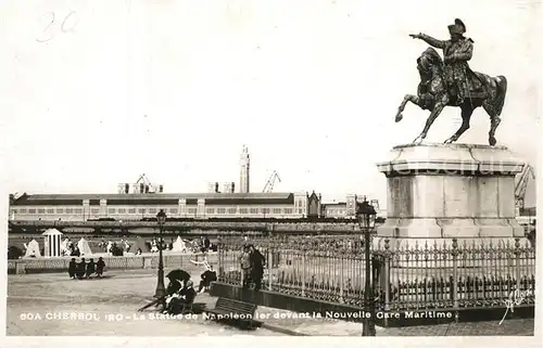 Cherbourg_Octeville_Basse_Normandie Statue de Napoleon Ier devant la nouvelle Gare Maritime Monument Cherbourg_Octeville