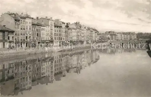 Bayonne_Pyrenees_Atlantiques Nive et Quai des Basques Bayonne_Pyrenees