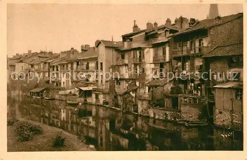 Aurillac Vieilles maisons en bordure de la Jordanne Aurillac