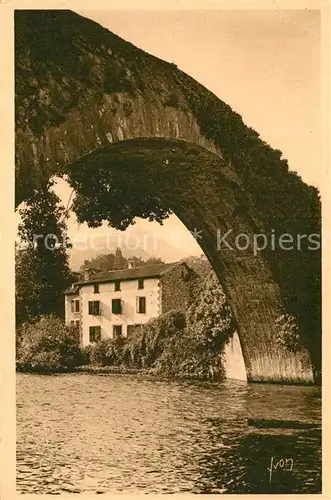 Saint Etienne de Baigorry Vieux Pont sur la Nive Saint Etienne de Baigorry