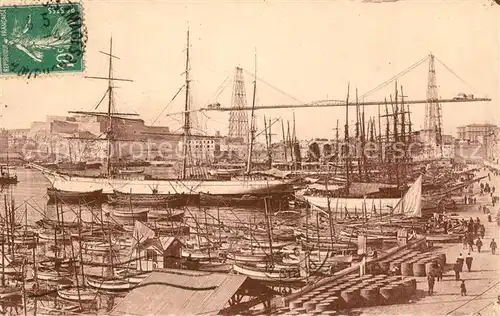 Marseille_Bouches du Rhone Le Vieux Port  Marseille