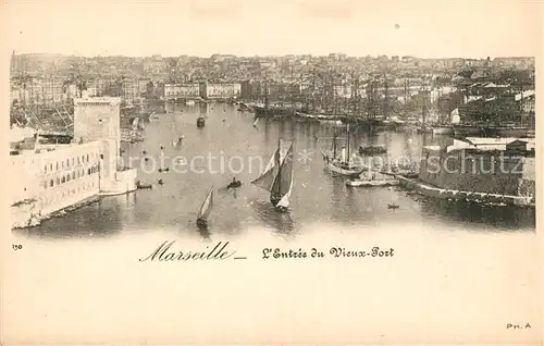 Marseille_Bouches du Rhone Entree du Vieux Port Marseille