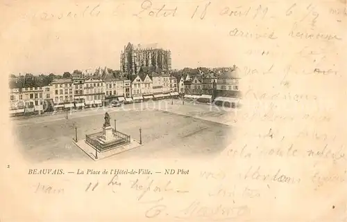 Beauvais La Place de lHotel de Ville Beauvais