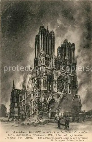 Reims_Champagne_Ardenne La Cathedrale incendiee par les Allemands sept 1914 Reims_Champagne_Ardenne