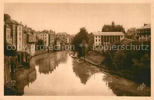 Oloron Sainte Marie Le Gave dAspe vu du pont en fer Oloron Sainte Marie
