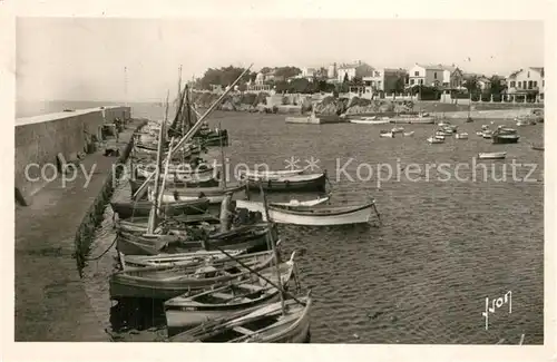 Toulon_Var Port du Mourillon Cote d Azur Toulon_Var