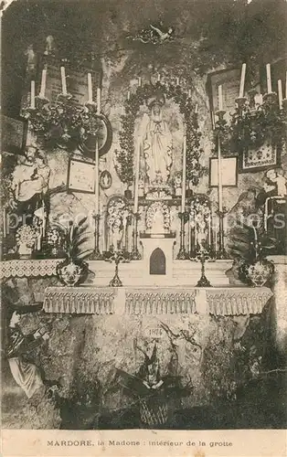 Mardore La Madone interieur de la grotte Mardore