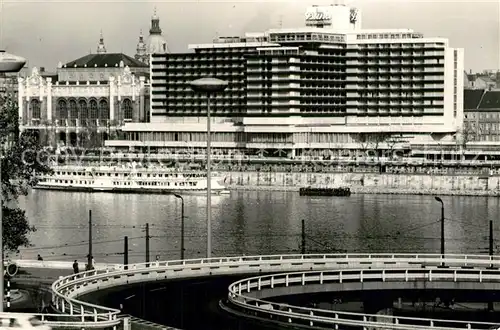 Budapest Hotel Duna Inter Continental Donau Fahrgastschiff Budapest
