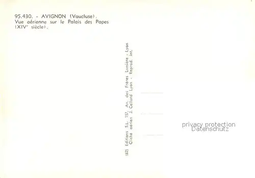 Avignon_Vaucluse Vue aerienne sur le Palais des Papes XIVe siecle Avignon Vaucluse