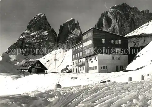 Sellajoch Albergo Maria Flora Passo Sella Langkofel Dolomiten Sellajoch
