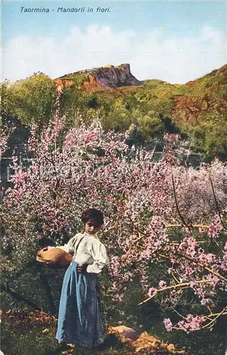 Taormina_Sizilien Mandorli in Fiori Taormina Sizilien