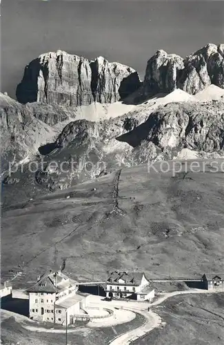 Passo_Pordoi Cima Pordoi Alberghi Savoia e Maria Passo Pordoi