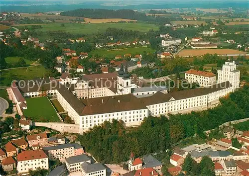 Kremsmuenster Benediktinerstift Kloster Fliegeraufnahme Kremsmuenster