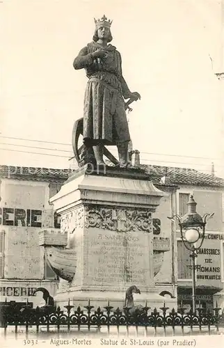 Aigues Mortes_Gard Statue de St Louis  Aigues Mortes Gard