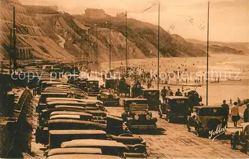 Biarritz_Pyrenees_Atlantiques Le Trottoir Promenade de la Cote des Basques Biarritz_Pyrenees