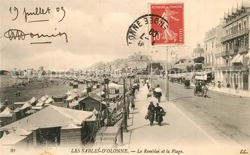 Les_Sables d_Olonne Le Remblai et la plage Les_Sables d_Olonne