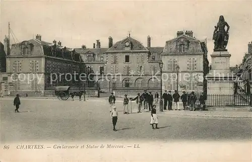 Chartres_Eure_et_Loir Gendarmerie et Statue de Marceau Monument Chartres_Eure_et_Loir