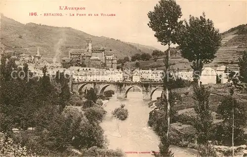 Estaing_Aveyron Panorama pont et le village Estaing_Aveyron