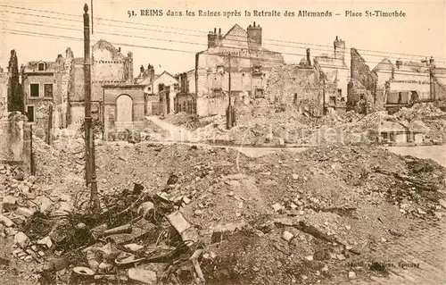 Reims_Champagne_Ardenne dans les ruines apres la Retraite des Allemands Place Saint Timothee Grande Guerre Truemmer 1. Weltkrieg Reims_Champagne_Ardenne