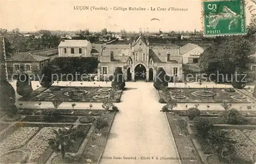 Lucon College Richelieu Cour d Honneur Lucon
