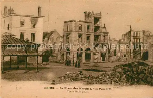 Reims_Champagne_Ardenne Place des Marches Ruines Grande Guerre Truemmer 1. Weltkrieg Reims_Champagne_Ardenne