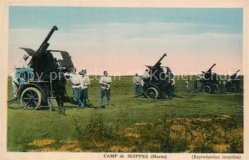 Camp_de_Suippes en manoeuvres des canons 
