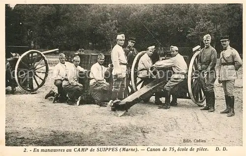 Camp_de_Suippes Canon de 75 en manoeuvres 