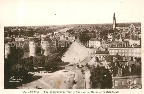 Angers Vue panoramique vers le Chateau la Maine et la Cathedrale Angers