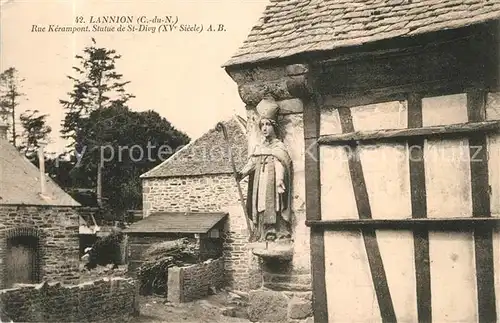 Lannion Rue Kerampont Statue de St Divy Lannion