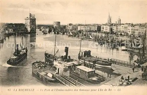 La_Rochelle_Charente Maritime Port et l Embarcadere des Bateaux pour l Ile de Re La_Rochelle