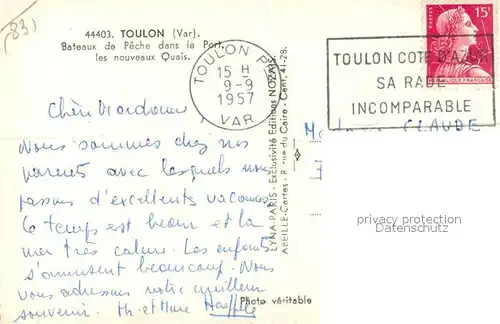 Toulon_Var Bateaux de Peche dans le port et les nouveaux quais Toulon_Var