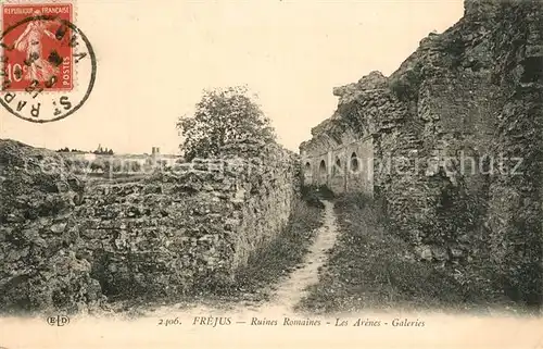 Frejus Ruines Romaines les arenes galeries Frejus
