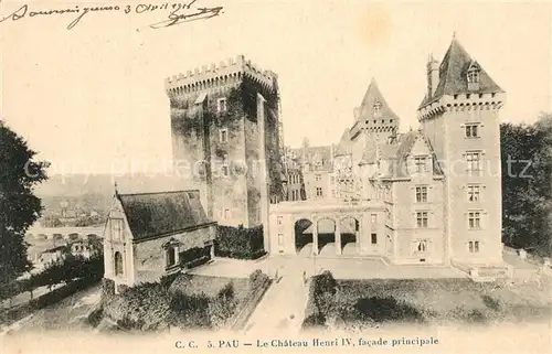 Pau Chateau Henri IV facade principale Pau